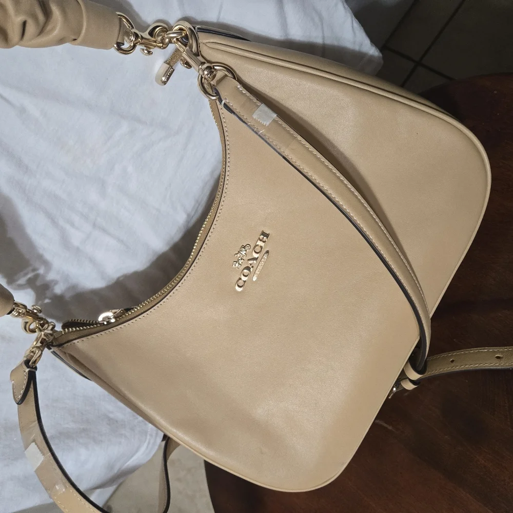 Coach Teri Hobo Bag - Picture 10 of 16